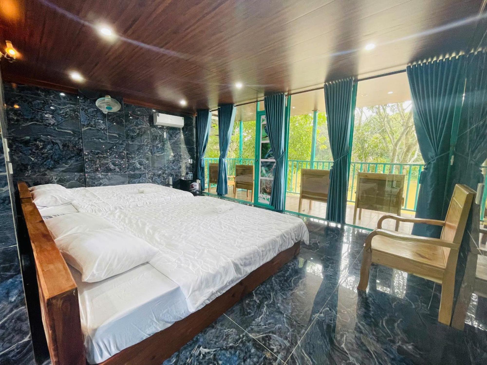 Cat Tien River Lodge 외부 사진